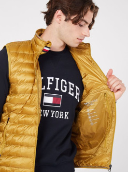 náhled Tommy Hilfiger pánská okrová vesta