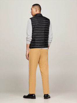 náhled Tommy Hilfiger pánská černá vesta Core