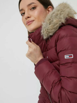 náhled Tommy Jeans dámská vínová zimní bunda