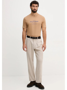 náhled Tommy Hilfiger pánské hnědé tričko