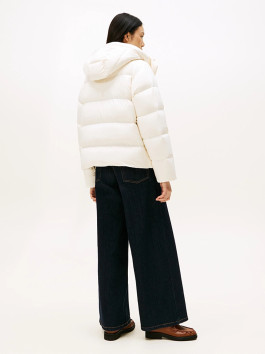 náhled Tommy Hilfiger dámská krémová péřová bunda 