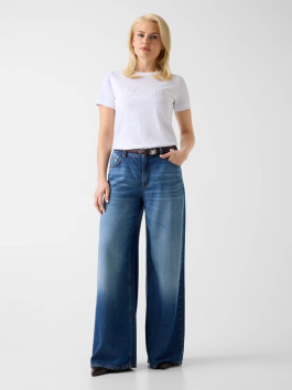 náhled Guess dámské bílé tričko