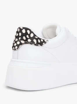 náhled Tommy Hilfiger dámské bílé tenisky