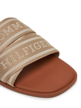 náhled Tommy Hilfiger dámské hnědé žabky