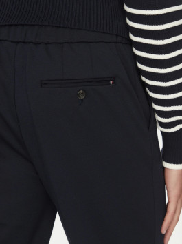 náhled Tommy Hilfiger pánské tmavě modré kalhoty