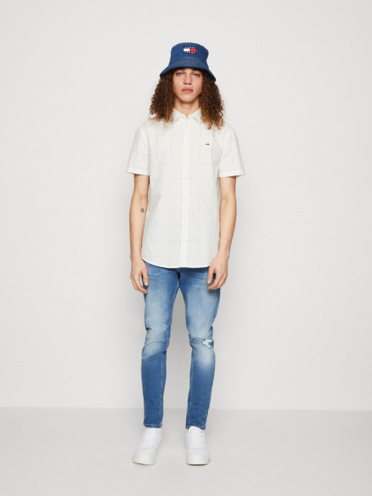 Tommy Jeans pánská bílá košile s krátkým rukávem