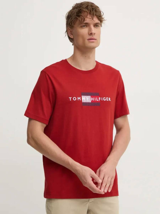 Tommy Hilfiger pánské tmavě červené tričko