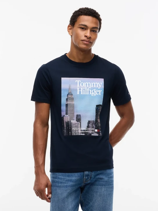 Tommy Hilfiger pánské tmavě modré tričko s potiskem