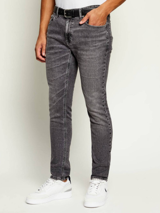 Tommy Jeans pánské šedé džíny