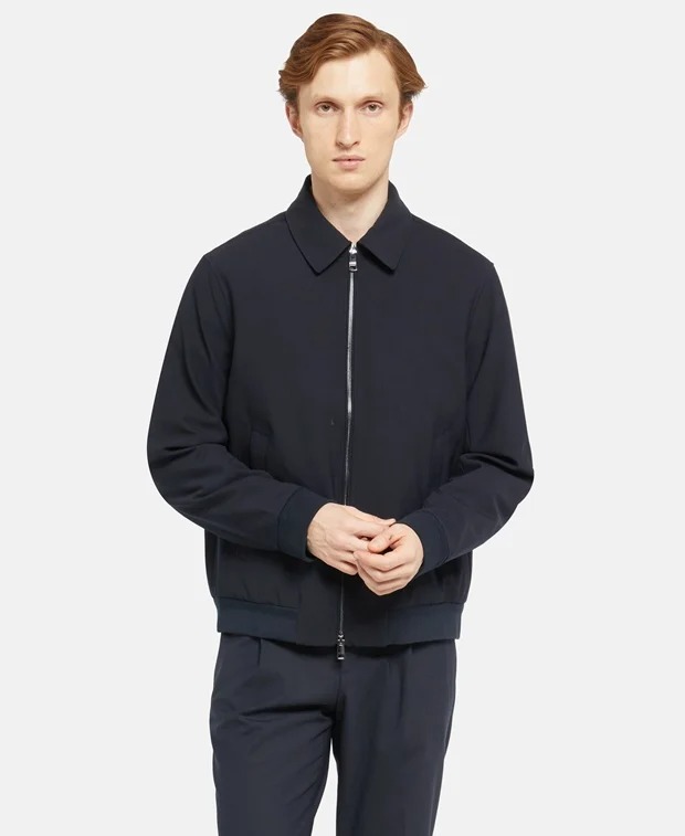 detail Tommy Hilfiger pánský modrý bomber