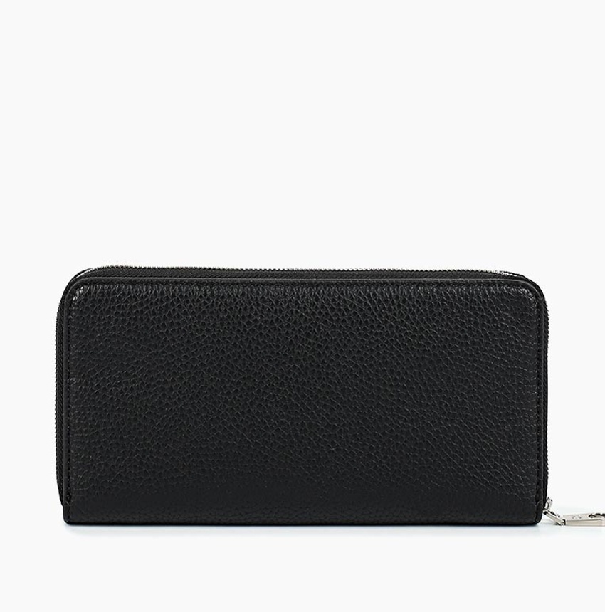 detail Calvin Klein dámská černá peněženka